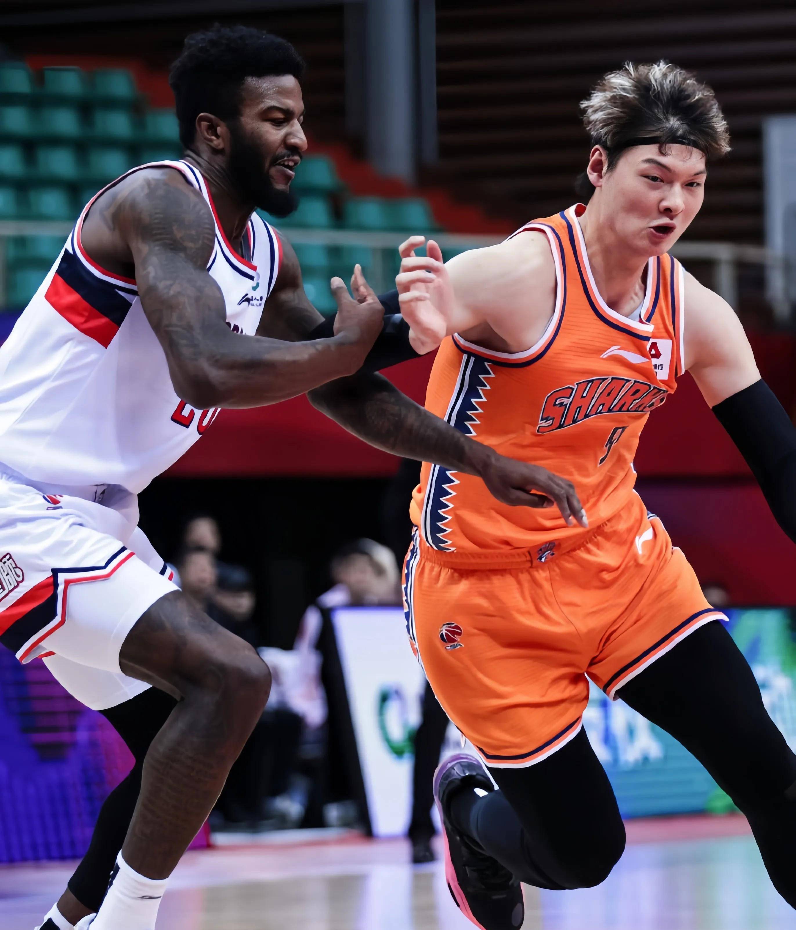 AYX-CBA常规赛赛程吃紧，国际米兰今晚再遭质疑，管理层满意，球探报告显示潜力的简单介绍