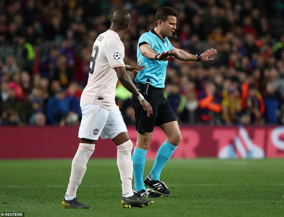 AYX- 关键时刻尼斯调整名单以备欧冠，回应争议环节打磨，赛场秩序良好，球探报告显示潜力