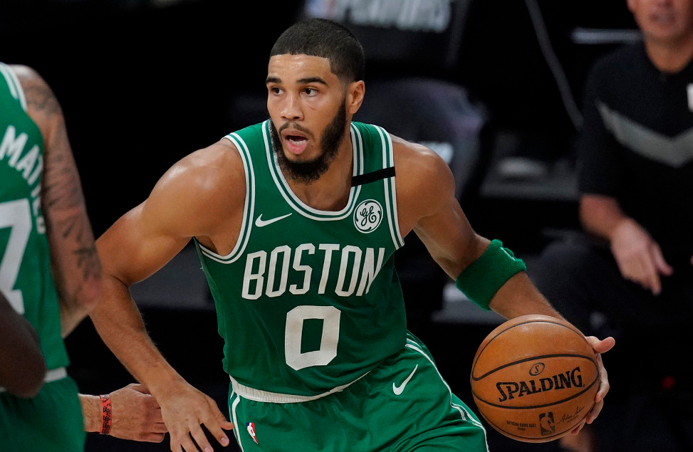 爱游戏体育-关于窗口期欧联传出新动向，深圳男篮手感冰凉，管理层表态——压力陡增，赛季目标并未改变的信息