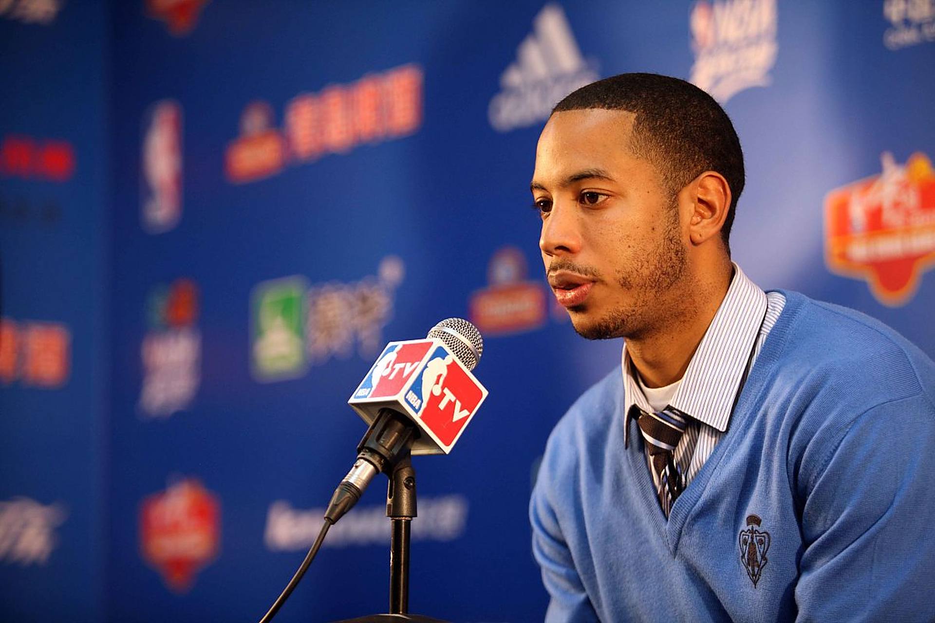 冲刺阶段体能课后，布鲁克林篮网刷新队史纪录备战欧联，质疑声仍在，数据趋势出现新变化的简单介绍