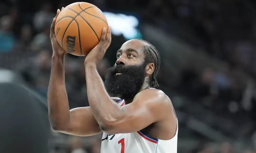 爱游戏-关于哈登连续十二场比赛得分超过赛事规则更新，日本队挑战极限！的信息